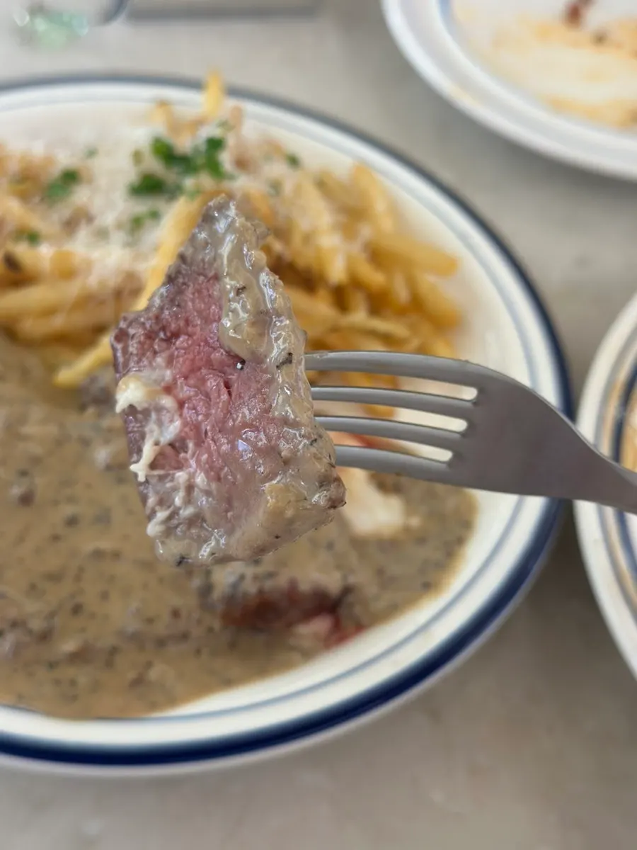 Close-up of the hanwoo pepper steak