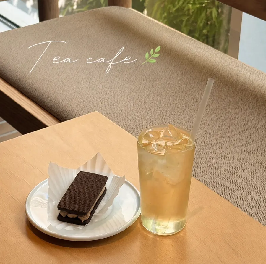 Interior atmosphere of T Coffee café in Seongsu