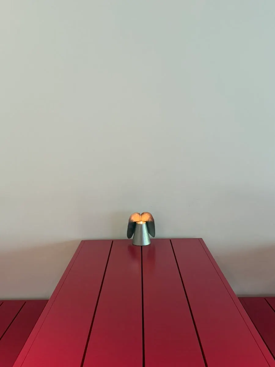 Speakers as part of the café's interior