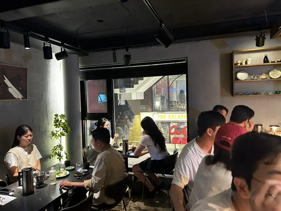 A Tenba table by the large window