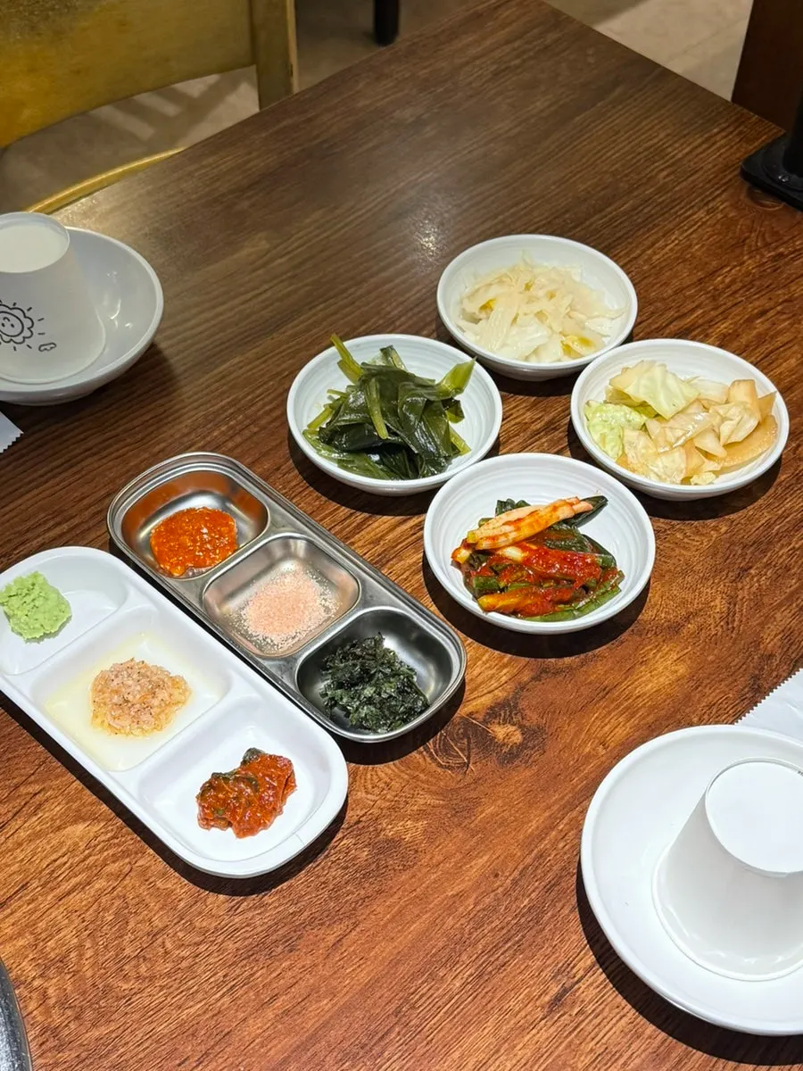 예약으로 준비된 성수터전 테이블