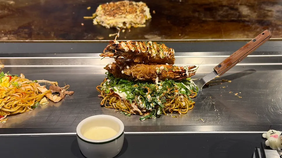 Oshinomi-yakki with green onion and mayonnaise