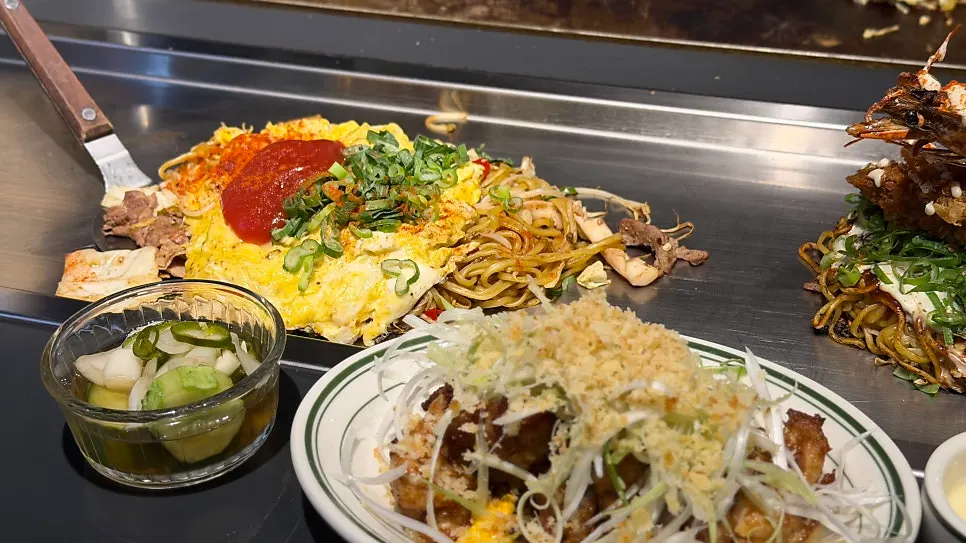 Seongsu teppan meal spread