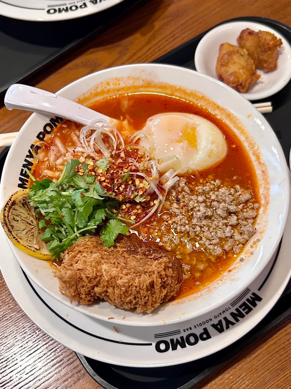토마토 라멘 전문점 대표 음식 사진