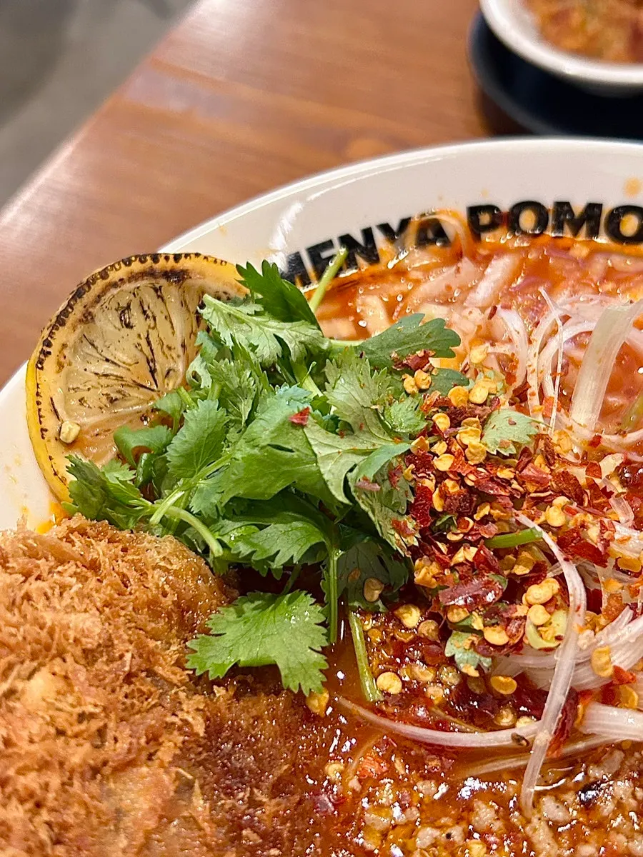 바삭한 한우카츠 토핑 사진