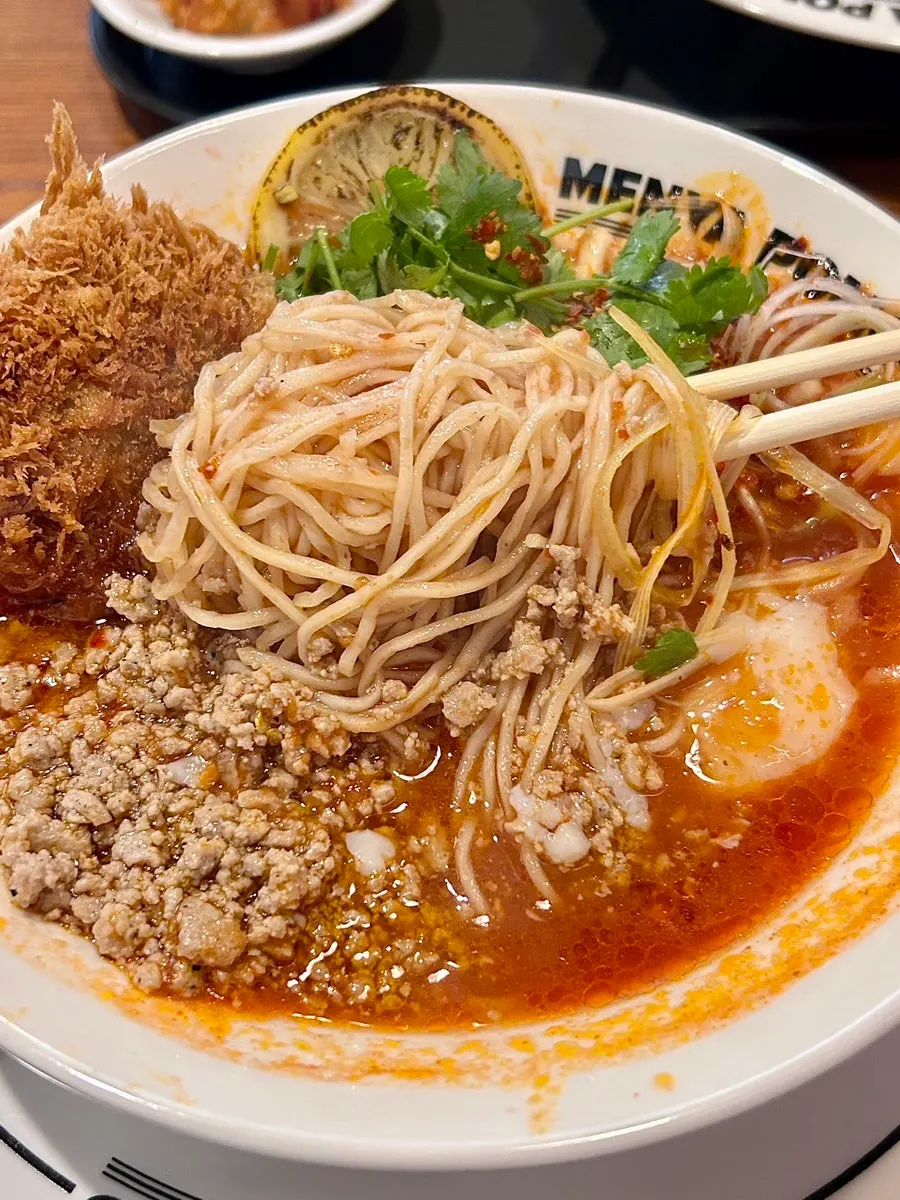 고수를 추가한 토마토라멘 사진