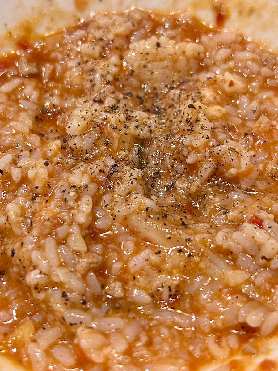 치즈밥을 넣은 토마토 국물 리조또