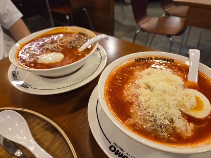 Lemongrass-scented tom yum tomato ramen