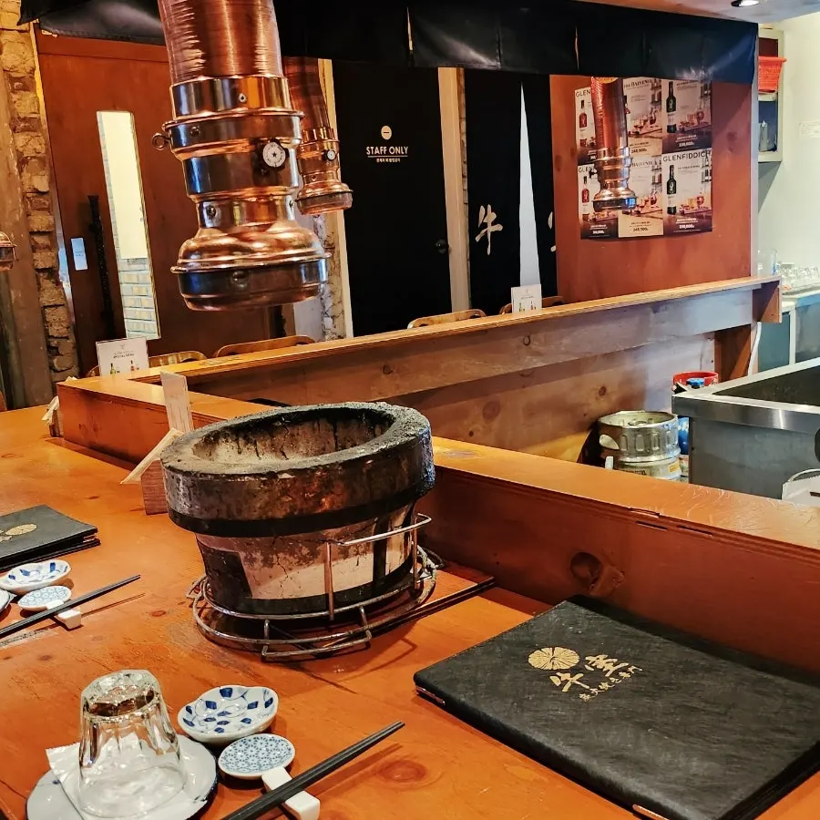 Inside Usiya Seongsu Branch