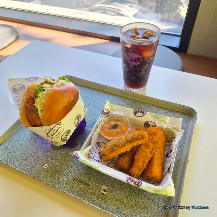 Picked-up burger and eggplant fritters