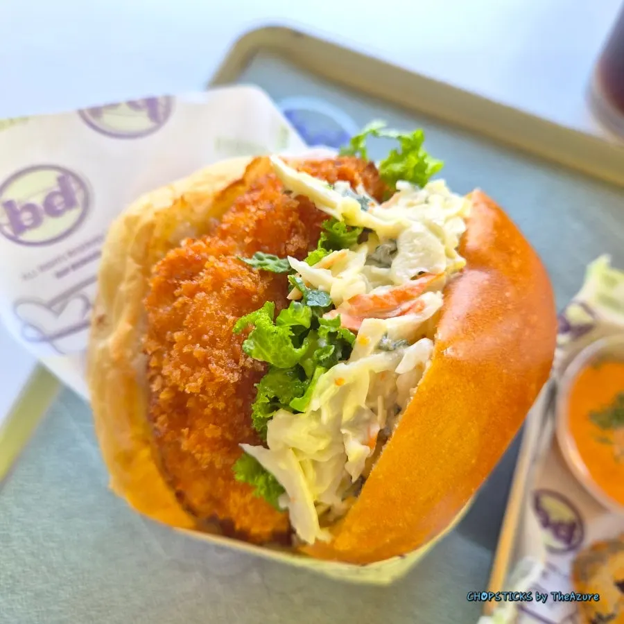 Shrimp burger with wasabi sauce