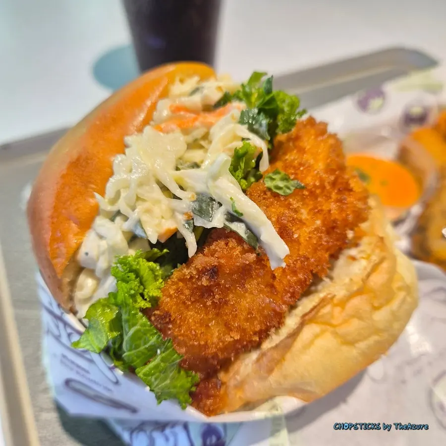 bd Burger's Seongsu Station shrimp burger with wasabi sauce
