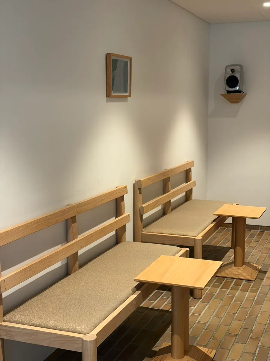 A seat with outlets, good for laptop work