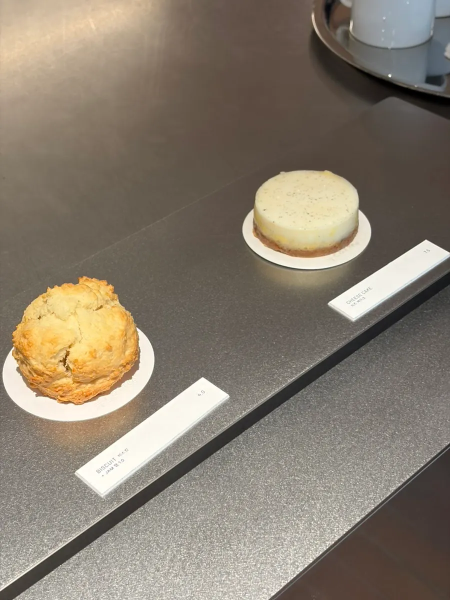 Display letting you preview the dessert types