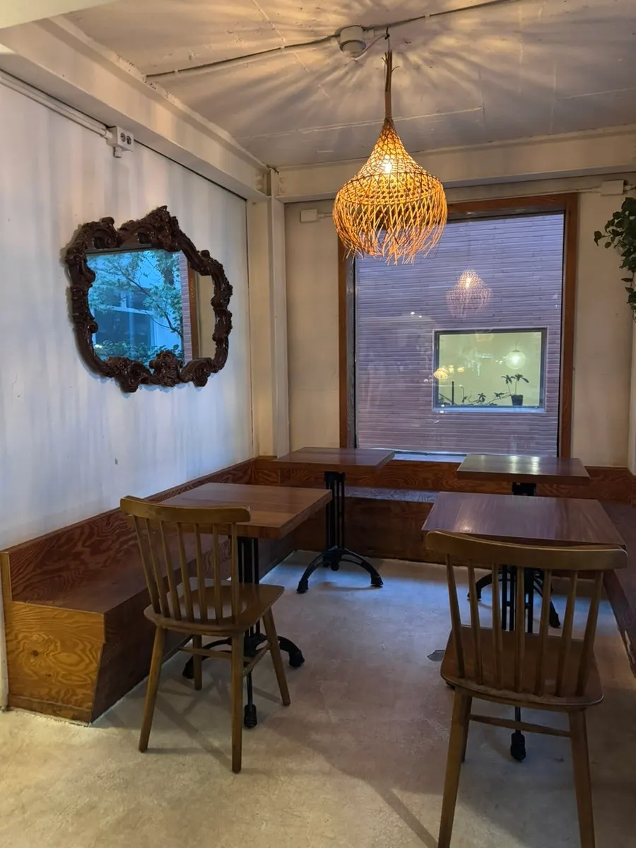 Outdoor terrace seating at 5to7 Seongsu Main Branch