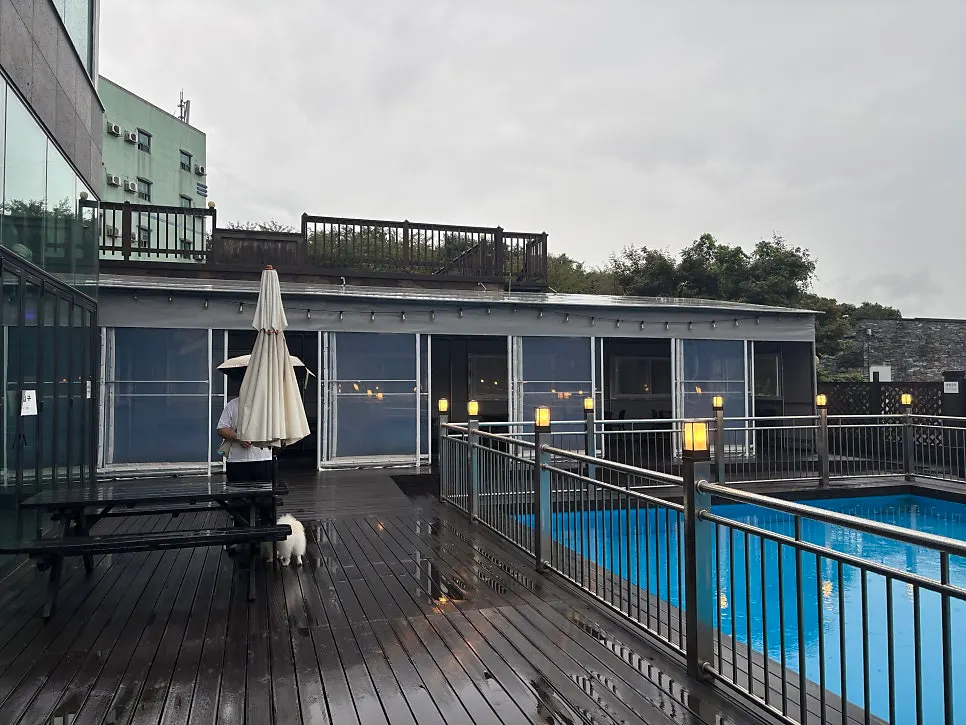 Pool at Luna Beach Seonjae pension
