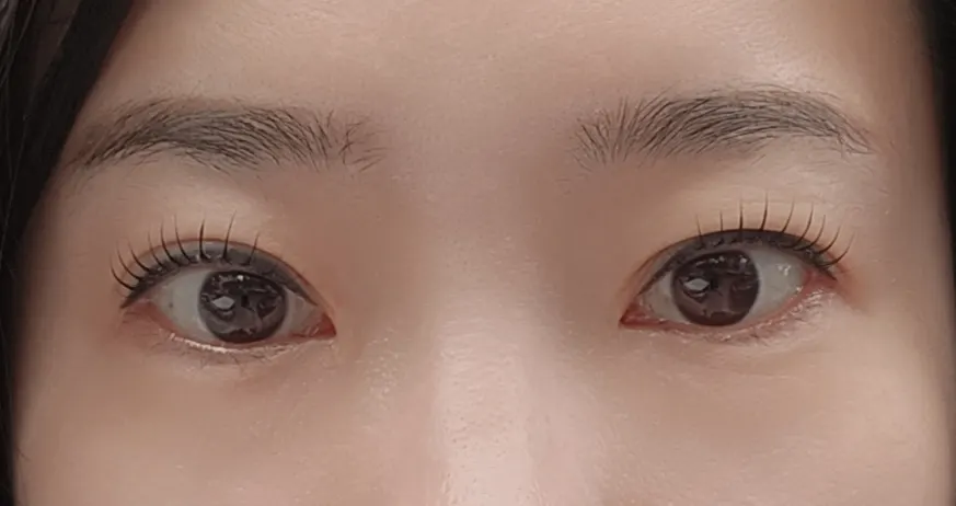 Front and side view comparison of the lash curling result