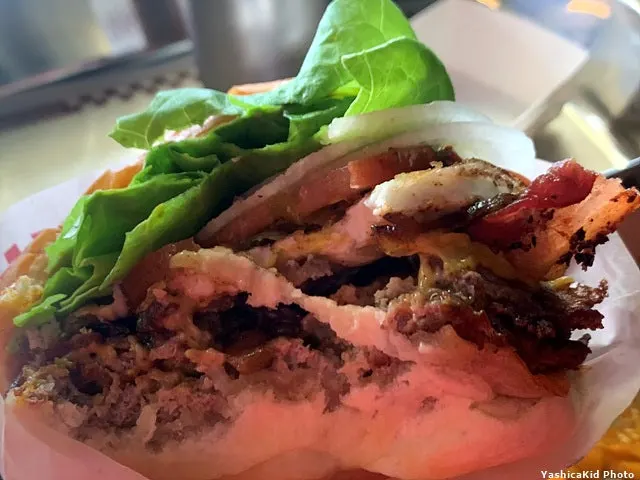 A hearty Tam-yok Burger Set meal