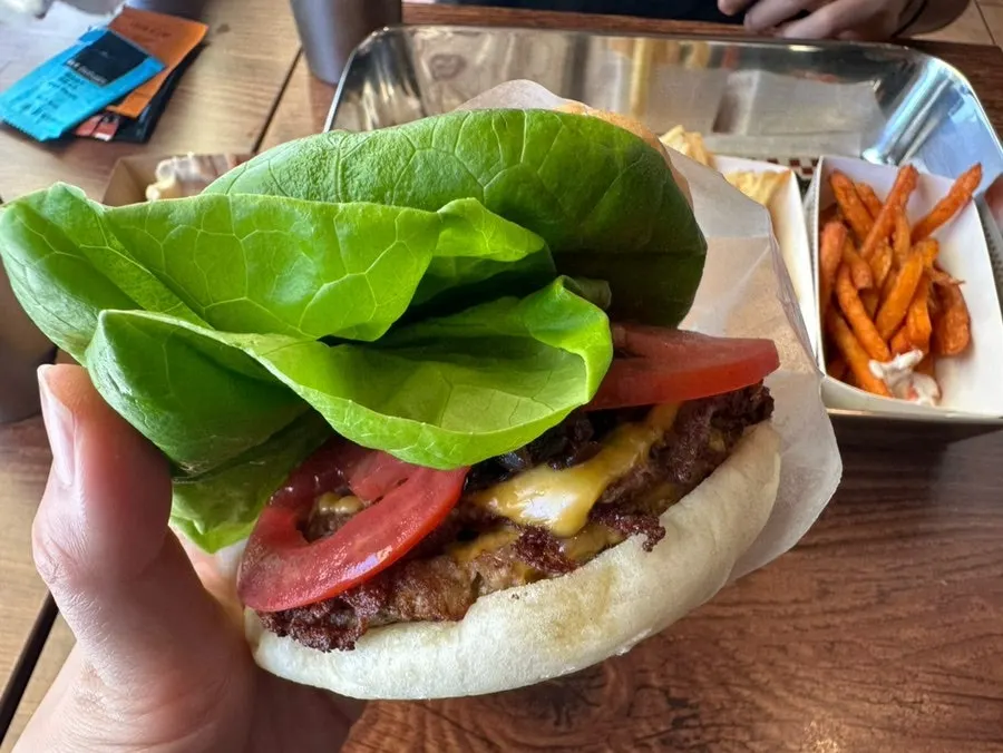 Double BAS burger with two patties