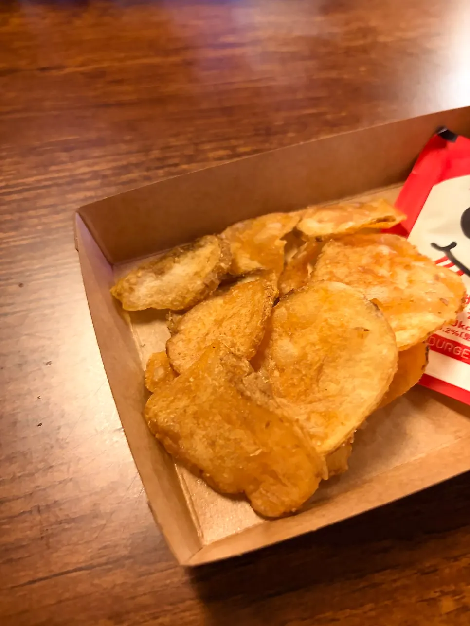 감자칩 옆 케찹과 마요네즈 셀프 코너