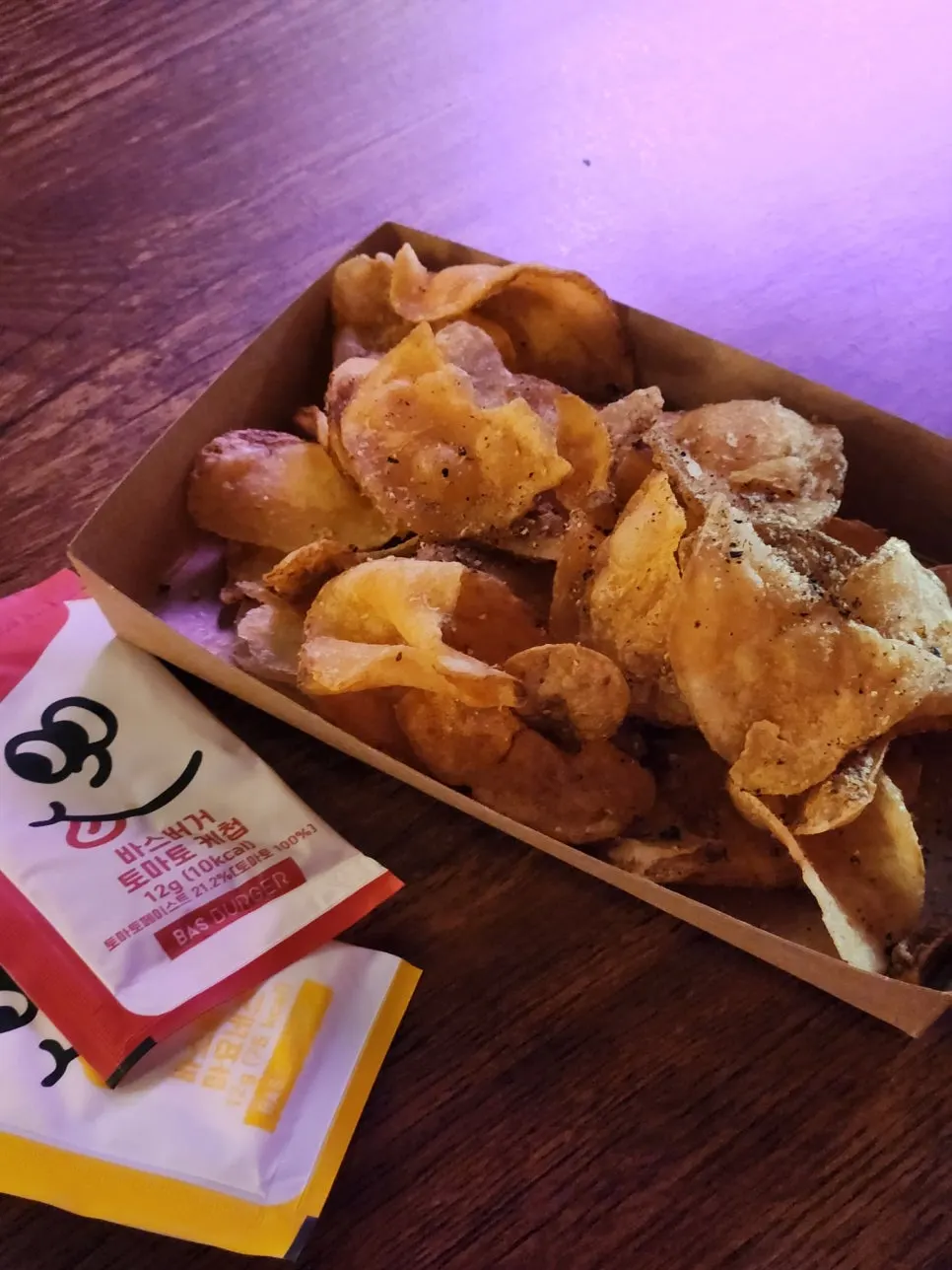James Chips sprinkled with pepper