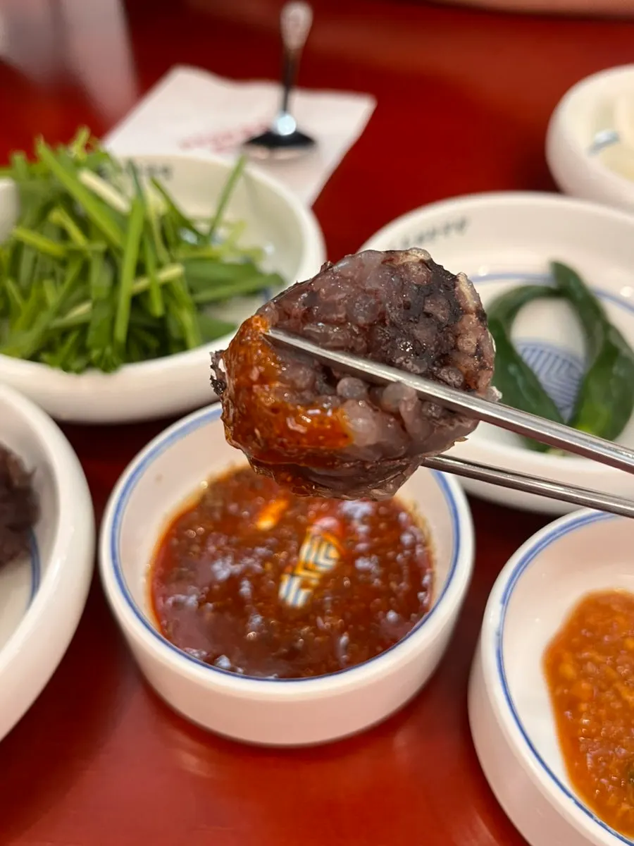 Plate of chapsundae served with deulcho sauce