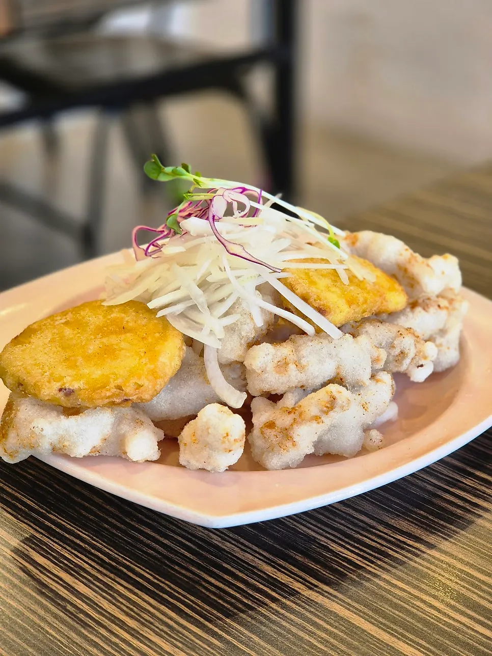 찹쌀탕수육 소자 한 접시