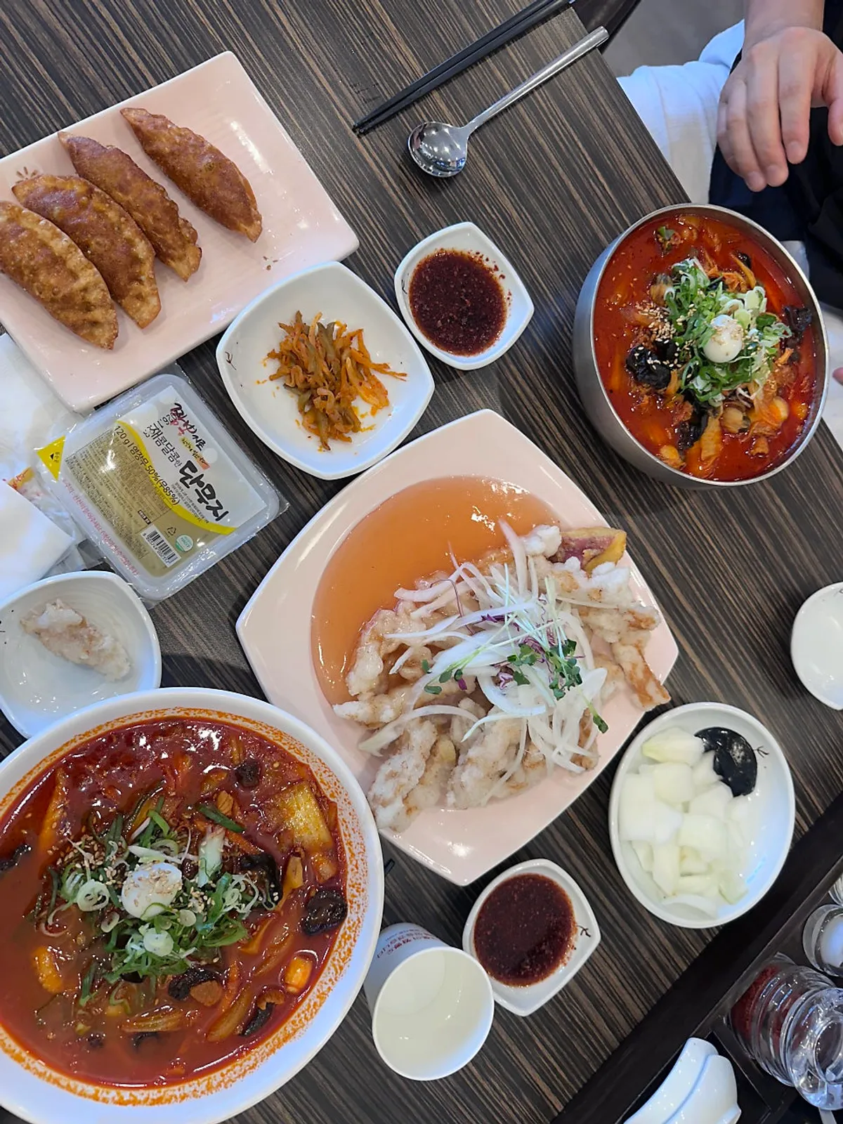 식사 후 마무리로 마신 매실 한 잔