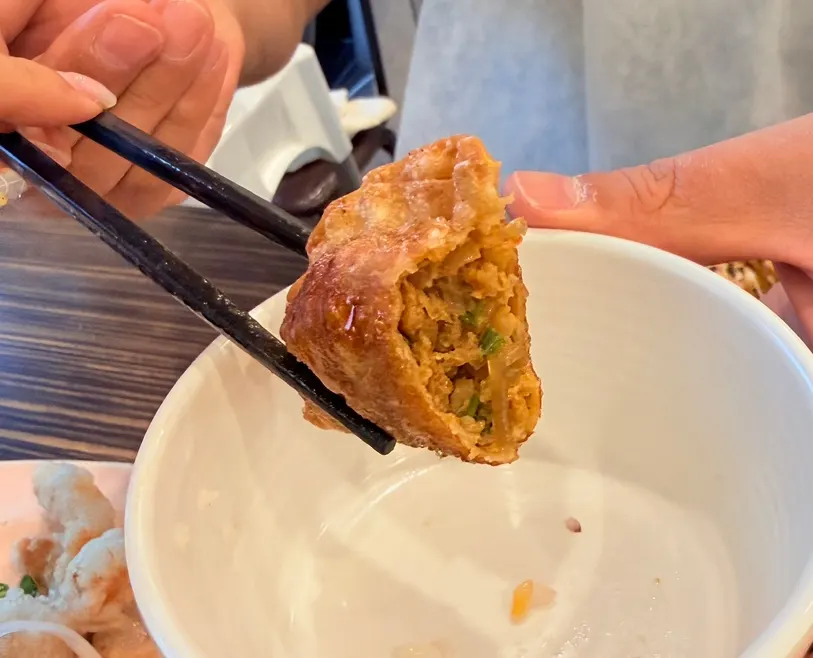 A bowl of jjajangmyeon mixed with sauce