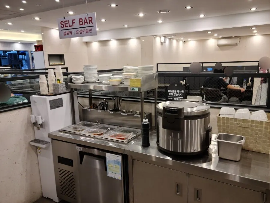 Self-bar corner set up inside the restaurant