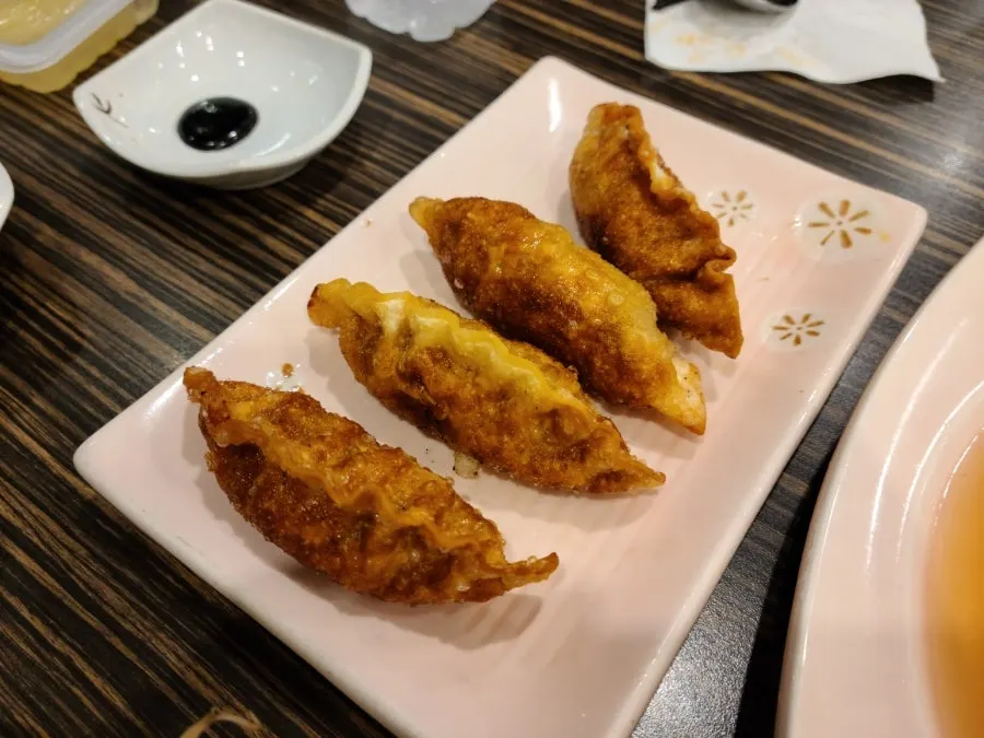 Jjamppong fried mandu neatly arranged on a plate