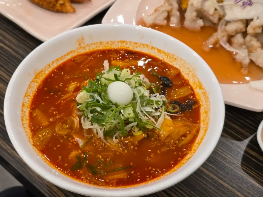 Bowl of sujebi jjamppong at Jjamppong Jijeon Seooreung Branch