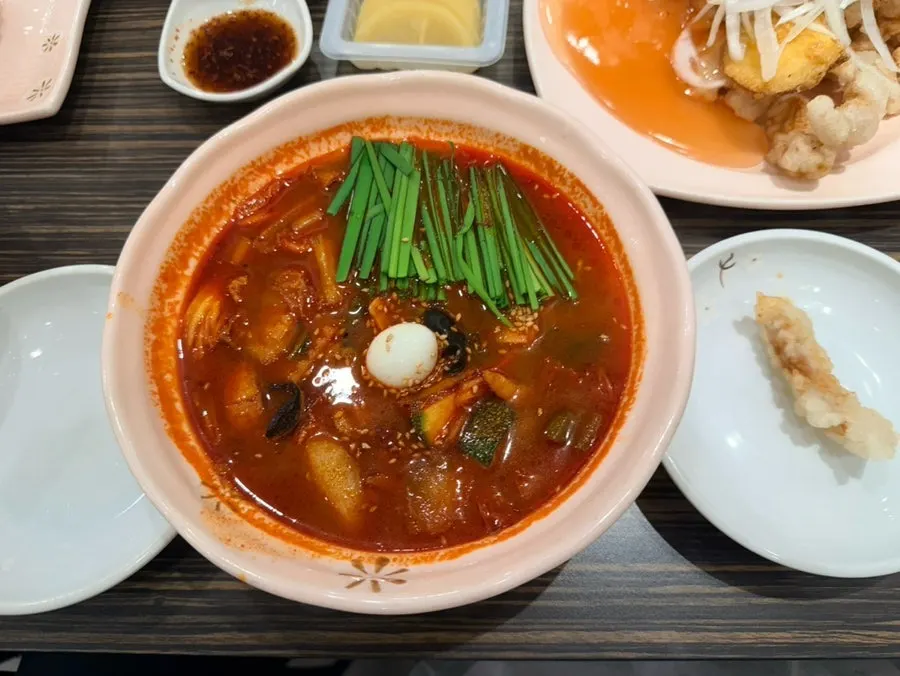 Main image of Jjamppong Jijeon Seooreung Branch