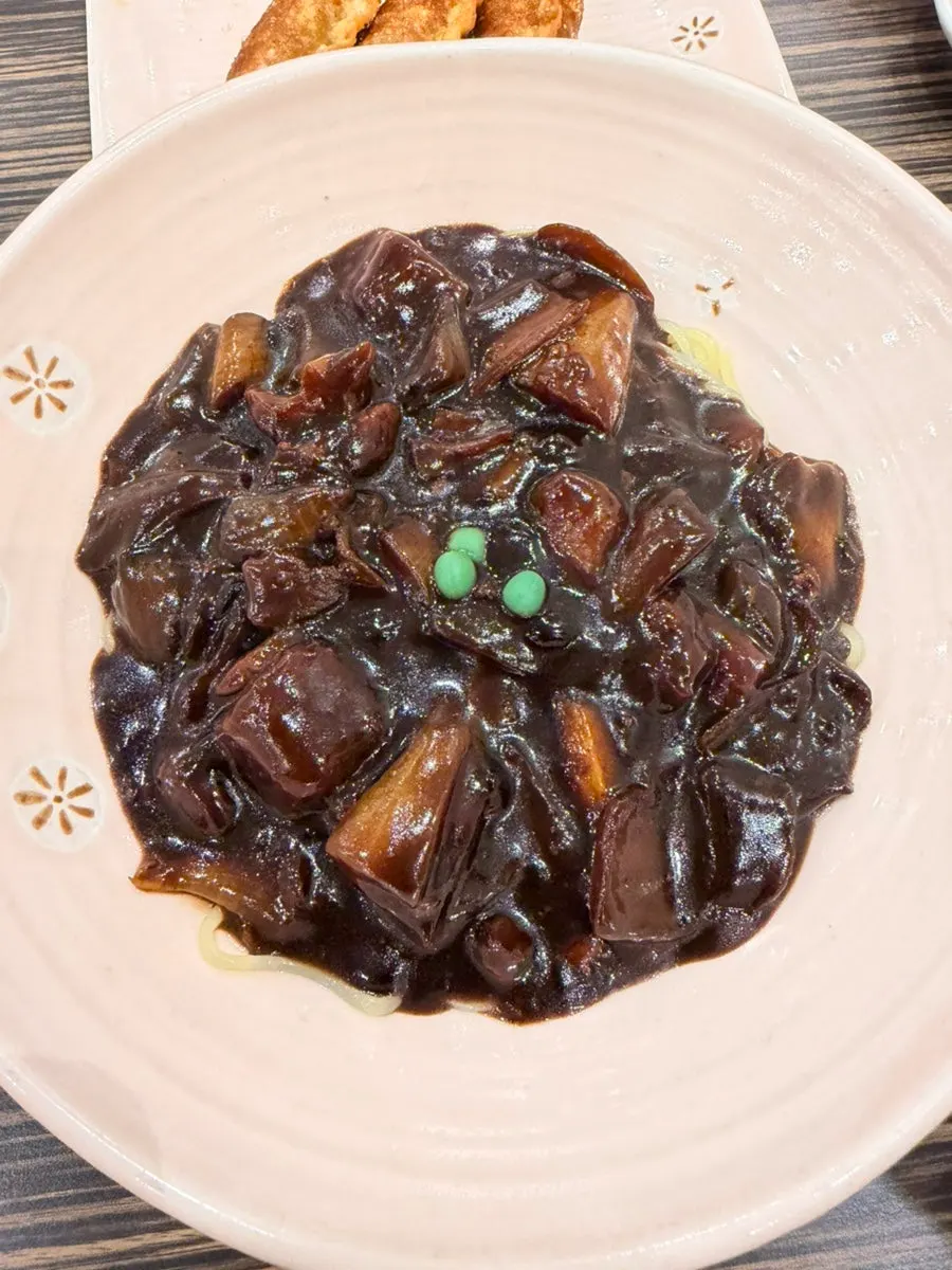 Table set with jjajang and jjamppong