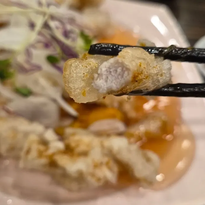 바삭한 찹쌀탕수육 단면