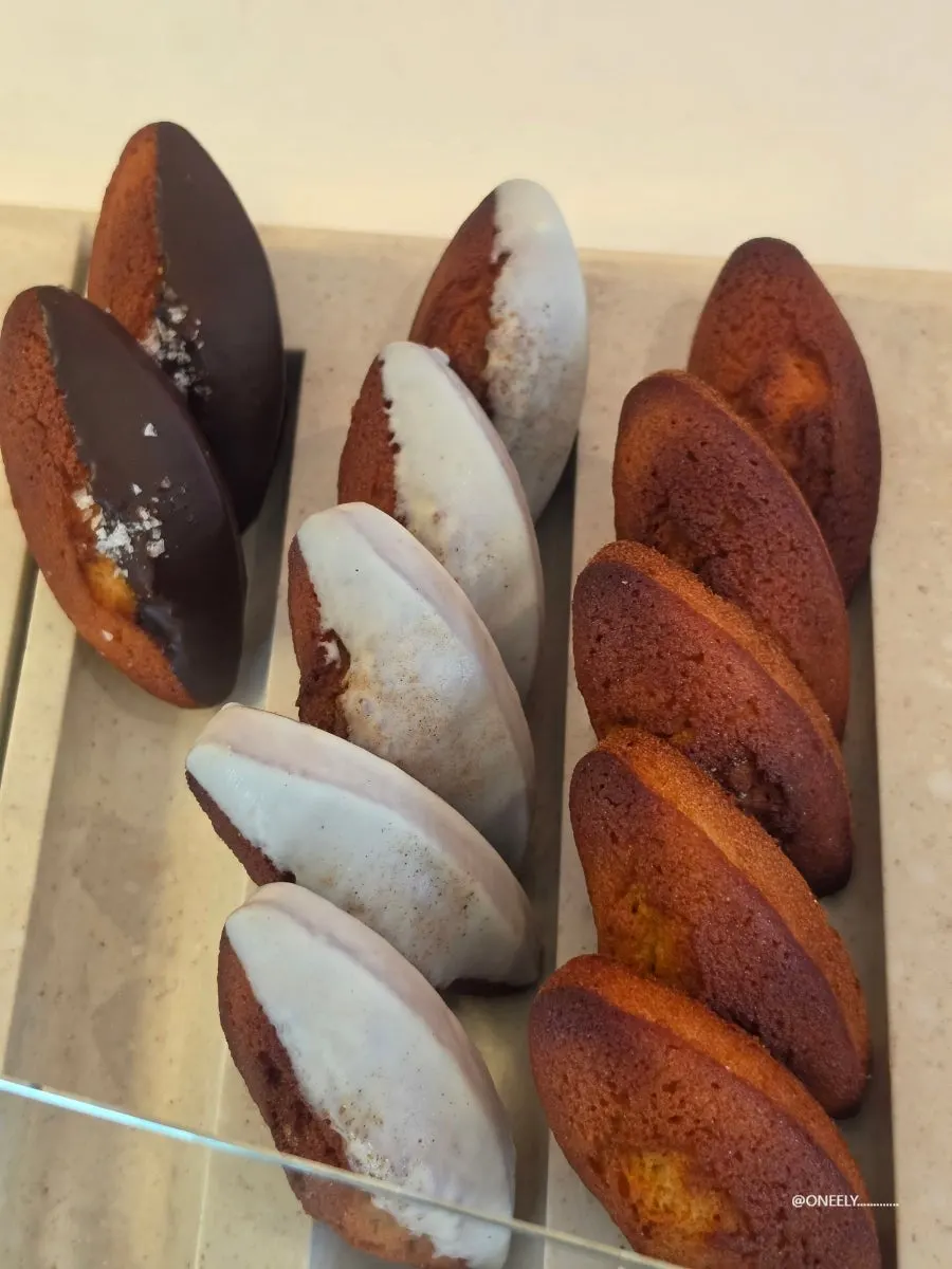 Bread and baked-sweets display