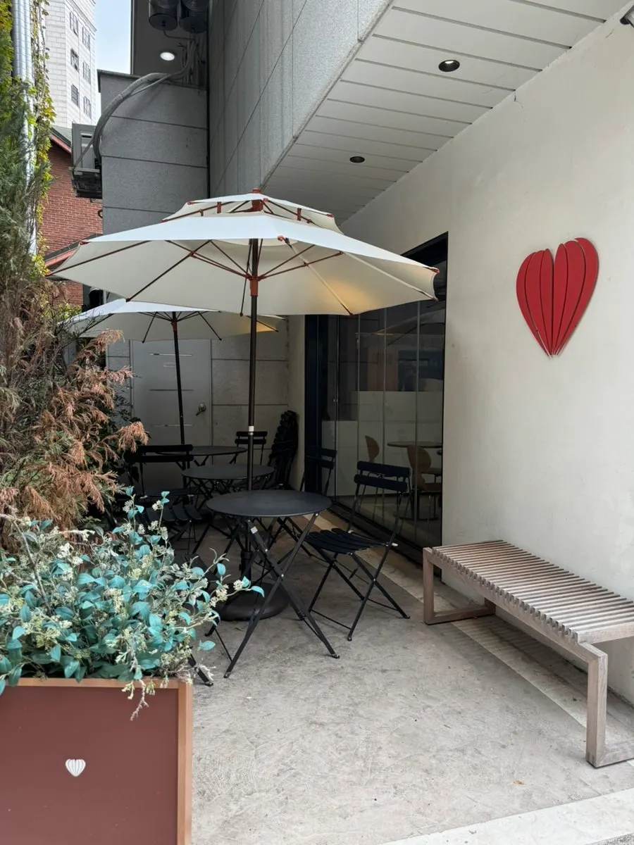 Interior of Remangdore Seorae Village Branch with generous table spacing