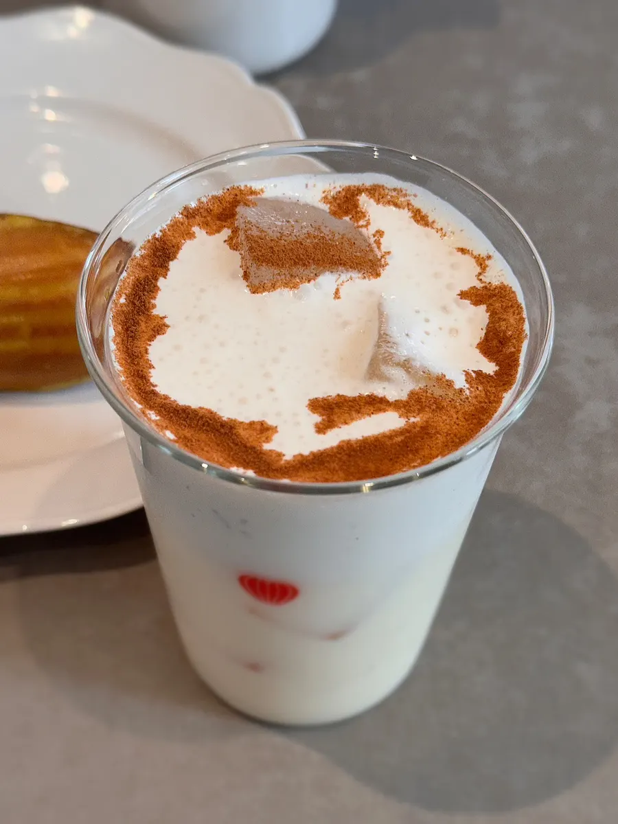 Close-up of crème de marron topped with cinnamon powder