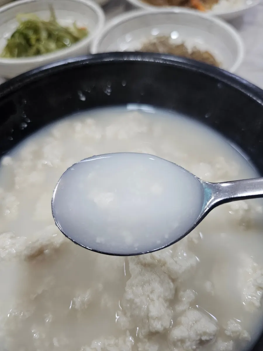 Thinly fried buckwheat pancake
