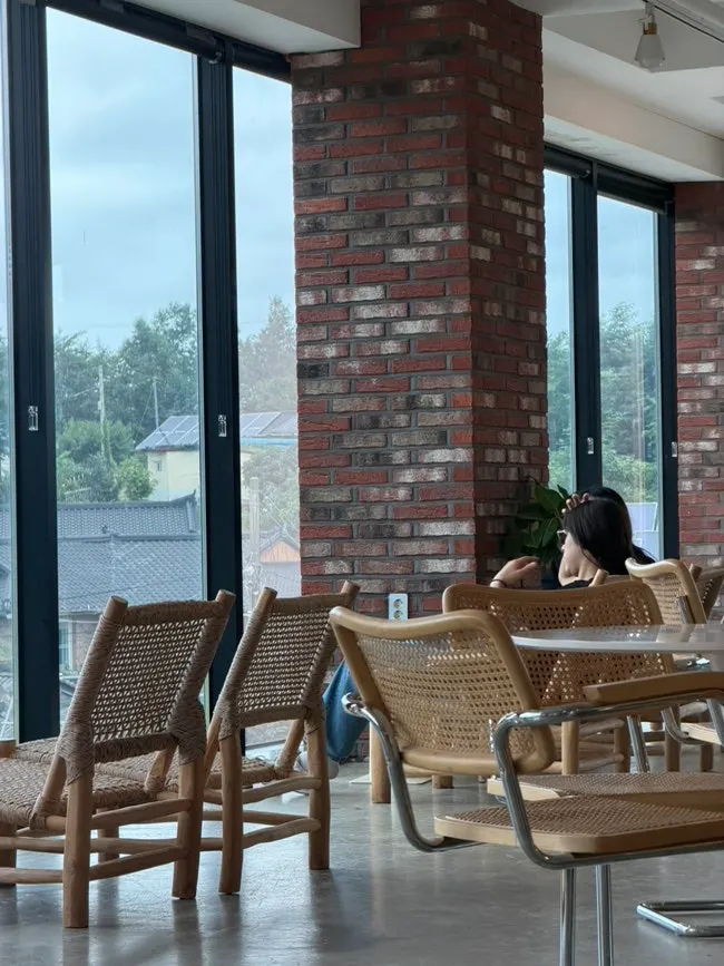 View of Ulsanbawi from Cafe Neorae