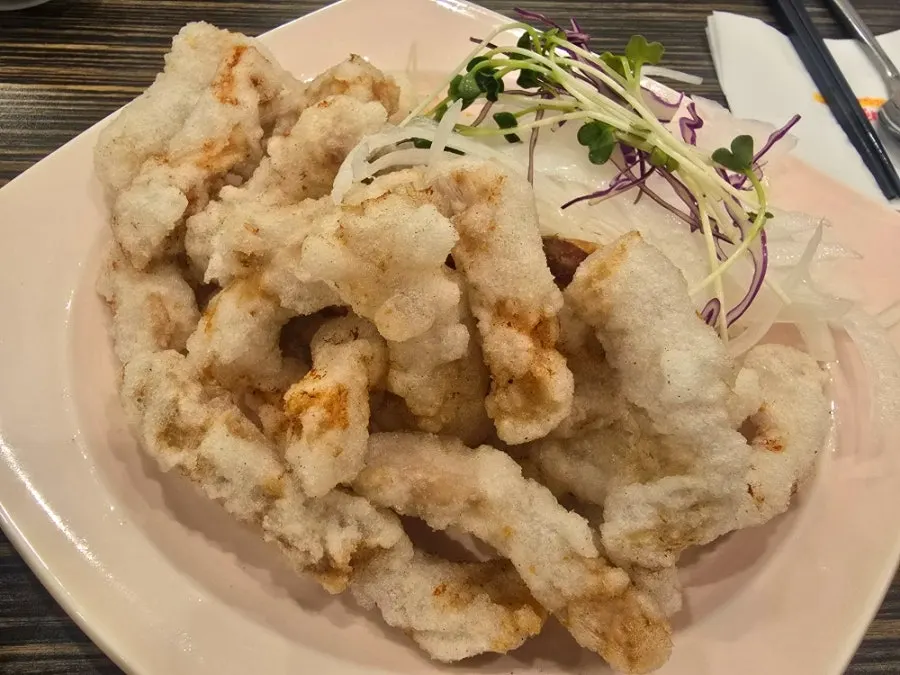 Small sticky-rice tangsuyuk shared by three