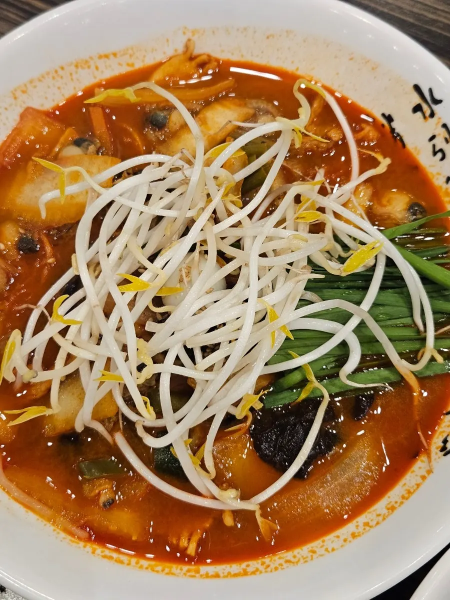 숙주를 넣은 지존짬뽕