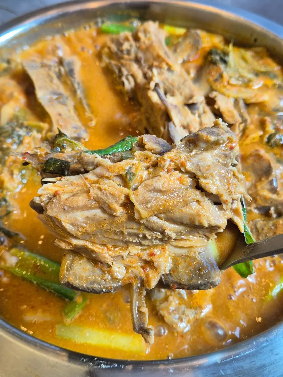 Tender meat separating easily from gamjatang bones