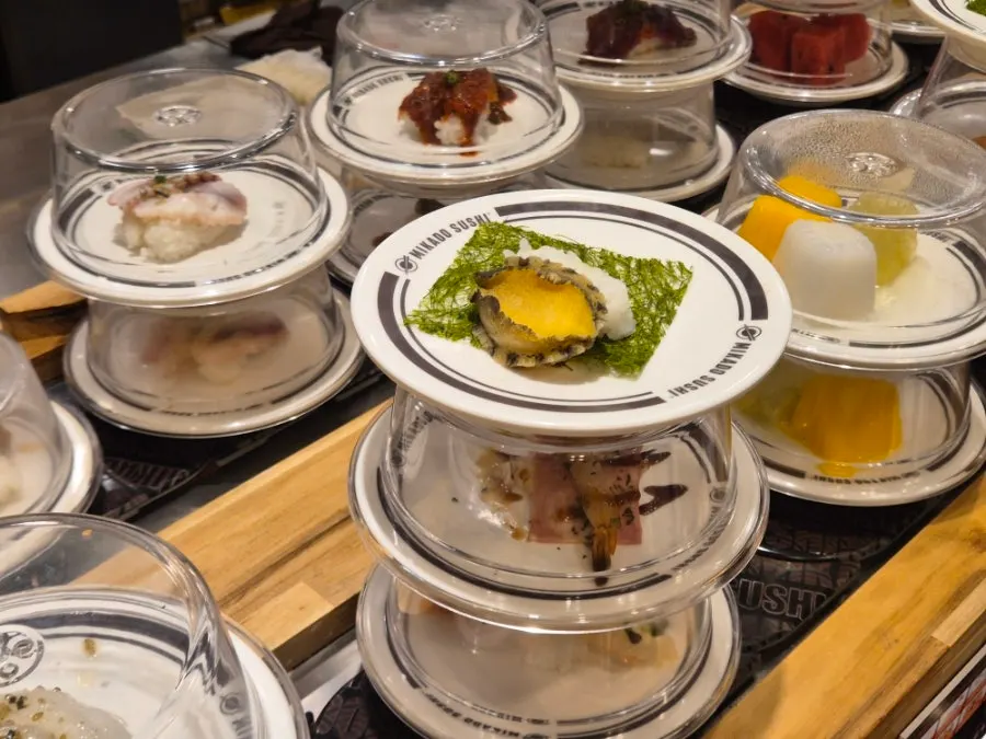 A plate of sushi made to order