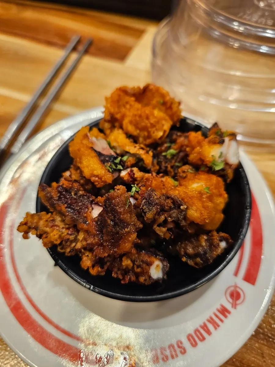 2,100원 우동 한 그릇