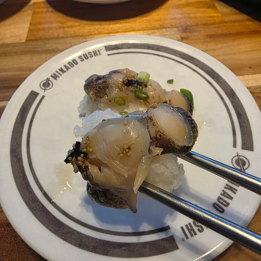 Sushi de caracol de cuerno