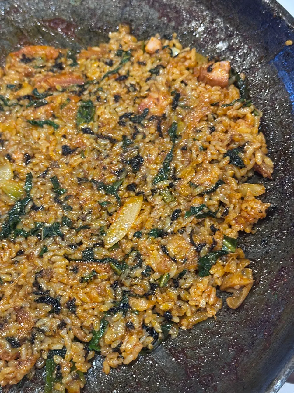 Sesame-oil-scented dakgalbi fried rice