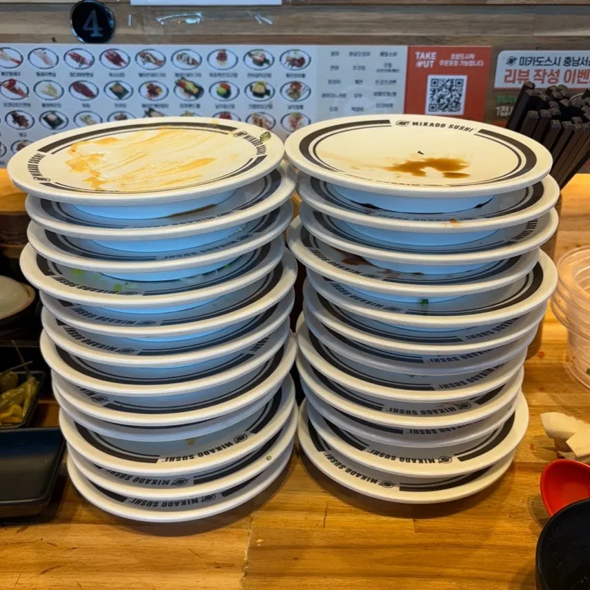Tonkotsu ramen ordered to finish the meal