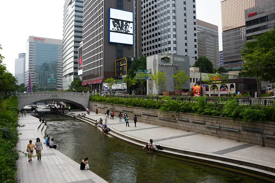 Café visited after a Cheonggyecheon walk