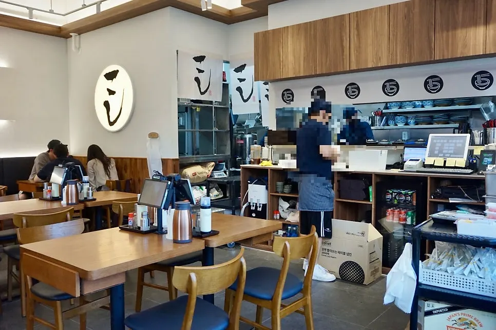 코시 서울대입구점 매장 외관 관련 사진